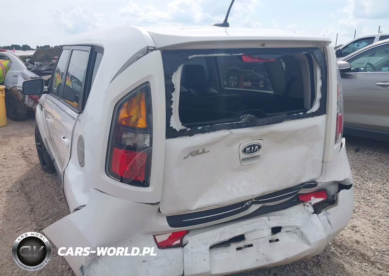 2011 Kia Soul + VIN:KNDJT2A25B7725921 - 6