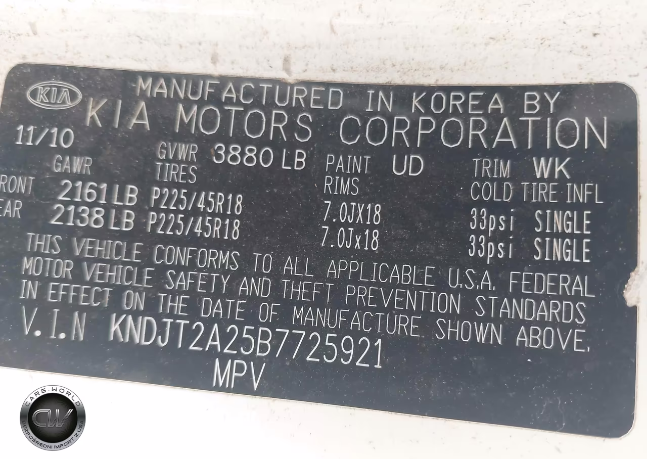 2011 Kia Soul + VIN:KNDJT2A25B7725921 - 9