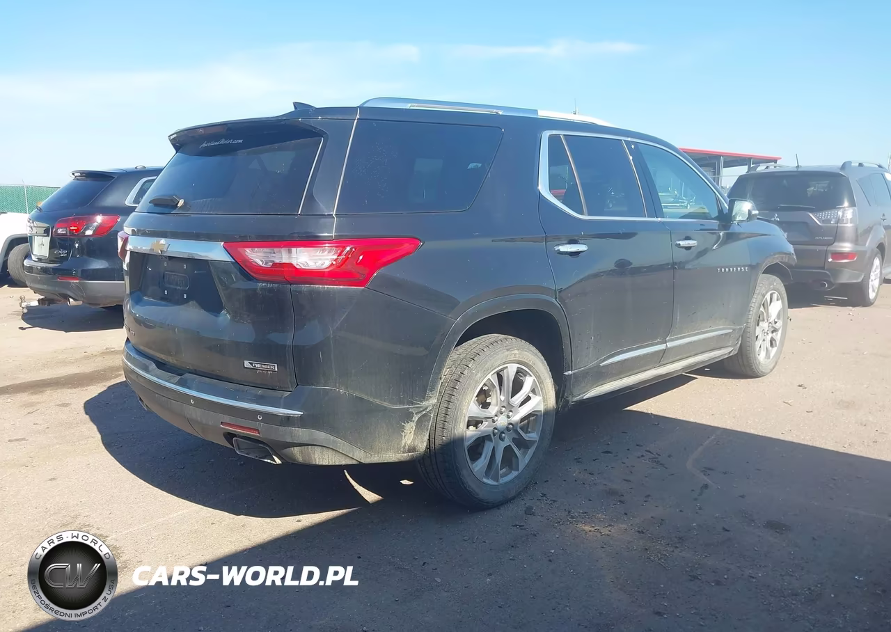 2018 Chevrolet Traverse Premier VIN:1GNEVJKW4JJ110972 - 4