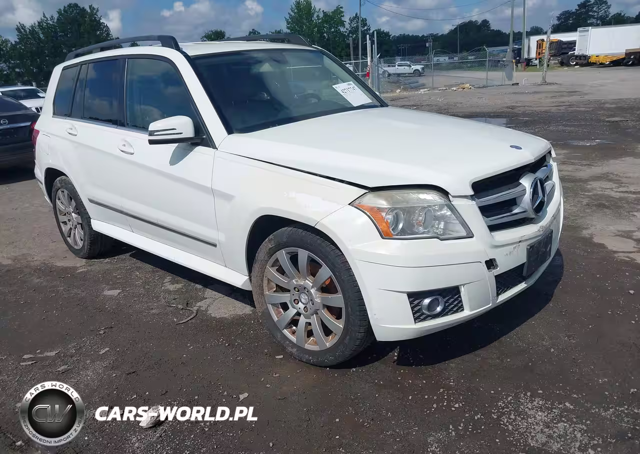 MERCEDES-BENZ