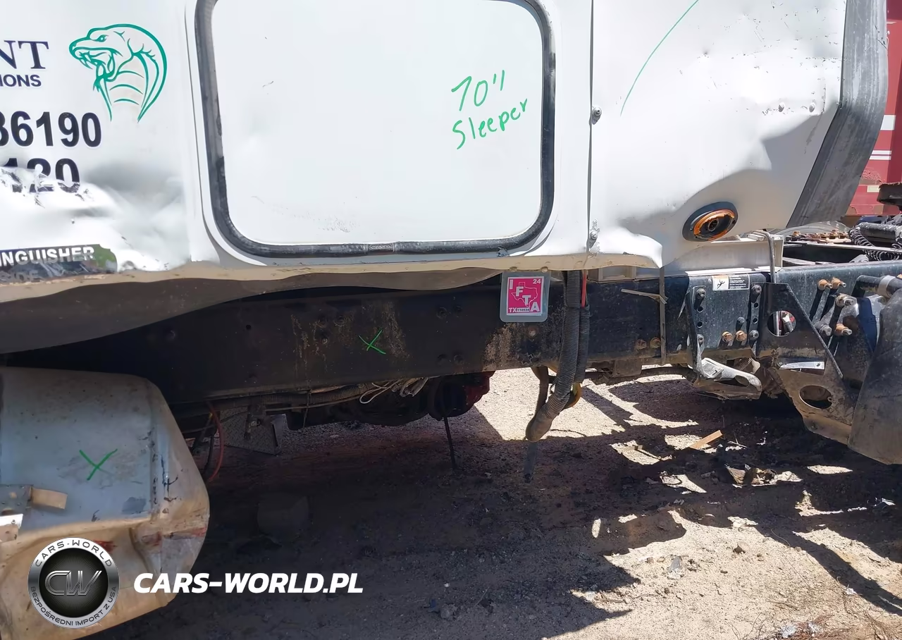 2007 Freightliner Conventional St120 VIN:1FUJBBCK07LX07849 - 11