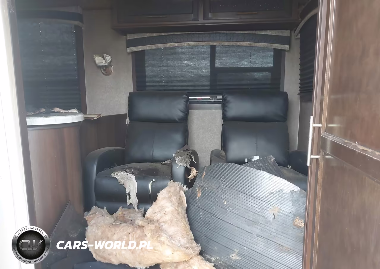 2019 Jayco 36Ft M-31 Qbds VIN:1UJBJ0BT7K1T90167 - 5