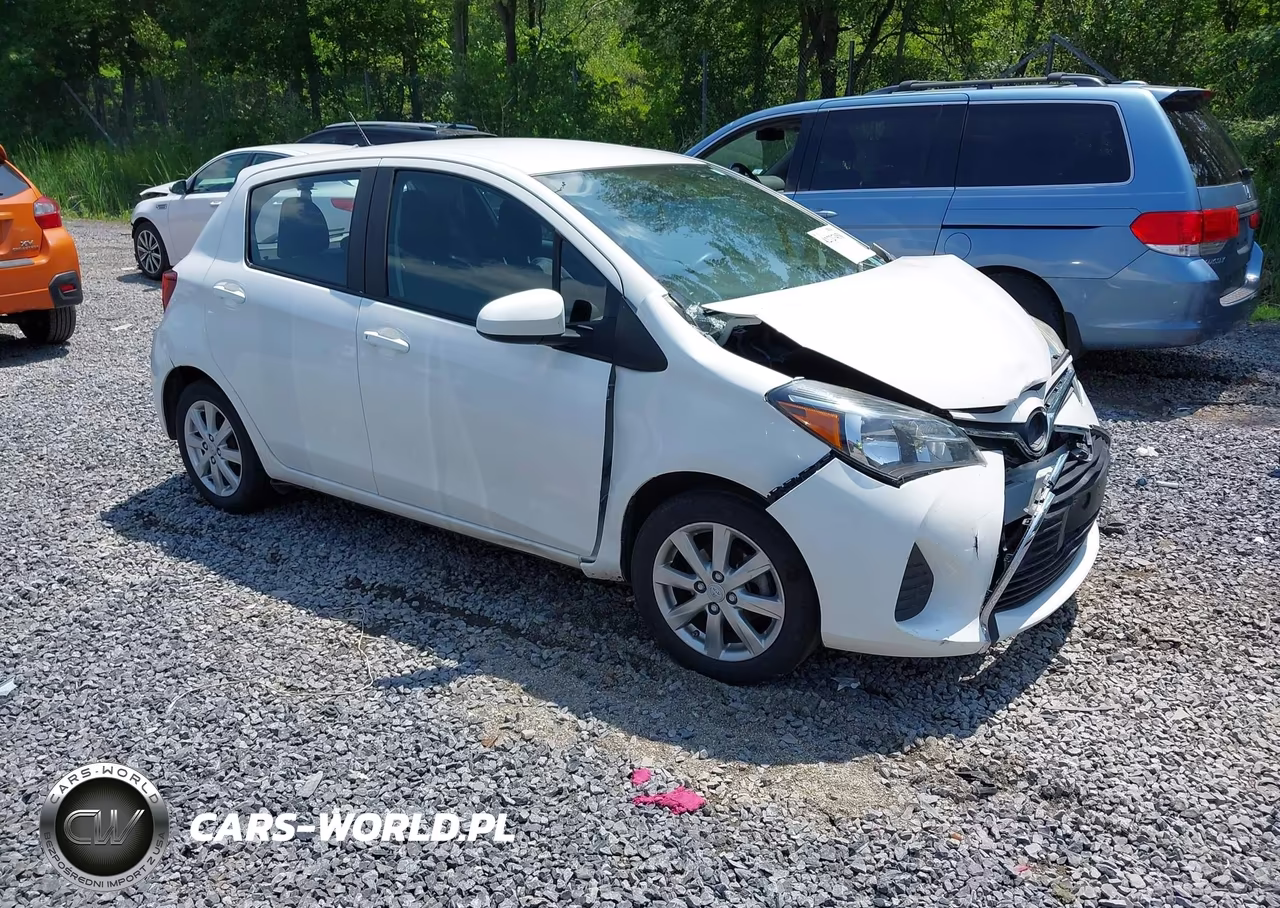 2015 Toyota Yaris Le – zdjęcie 1 z 16