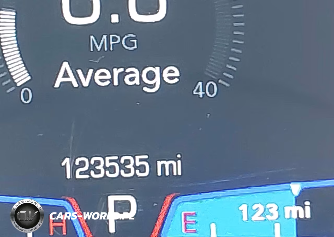 2019 Chrysler 300 Touring VIN:2C3CCAAG4KH610427 - 15