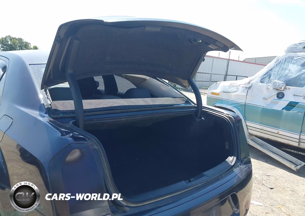 2019 Chrysler 300 Touring VIN:2C3CCAAG4KH610427 - 6