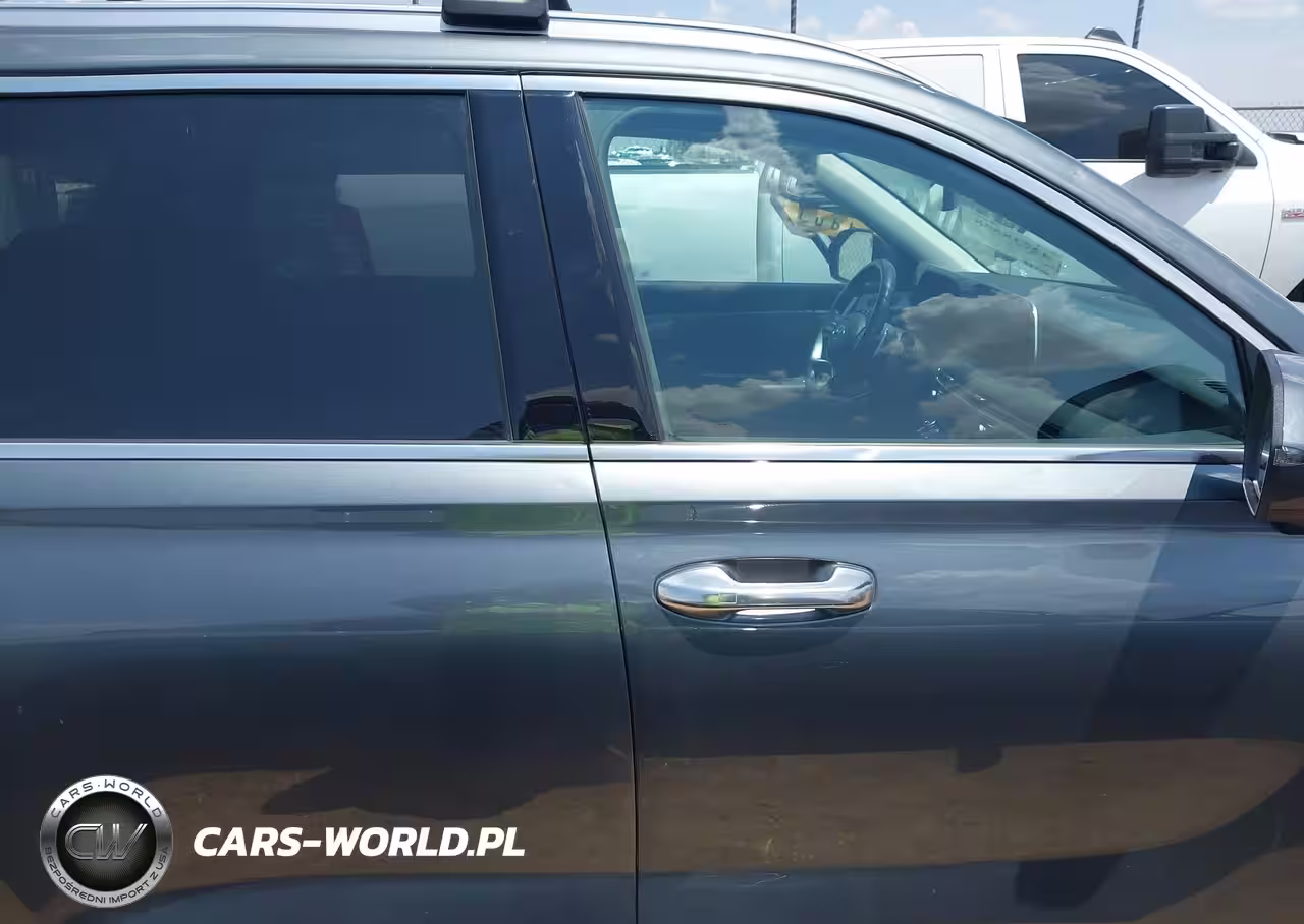 2023 Hyundai Palisade Sel VIN:KM8R44GE9PU613687 - 13