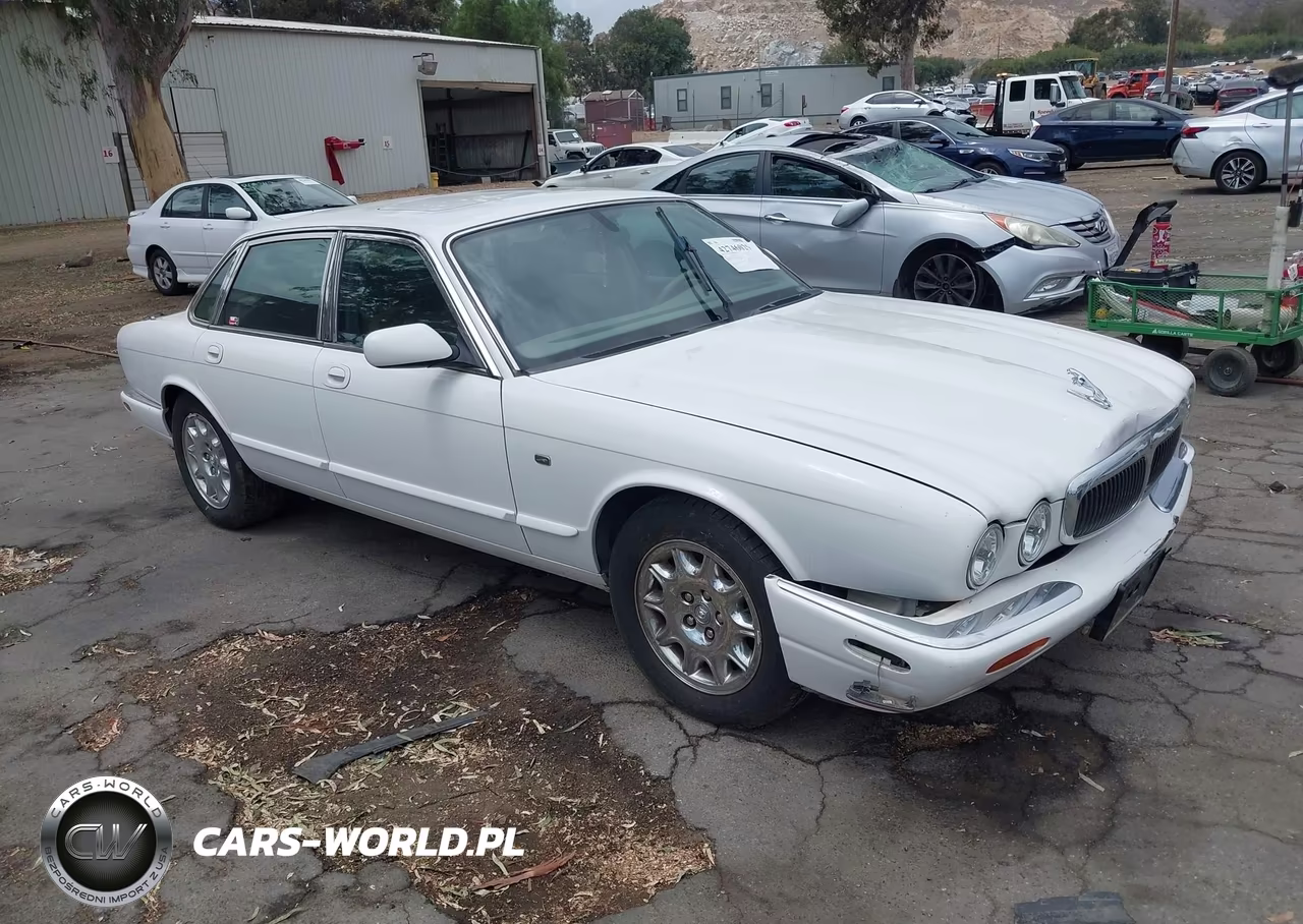 2001 Jaguar Xj8
