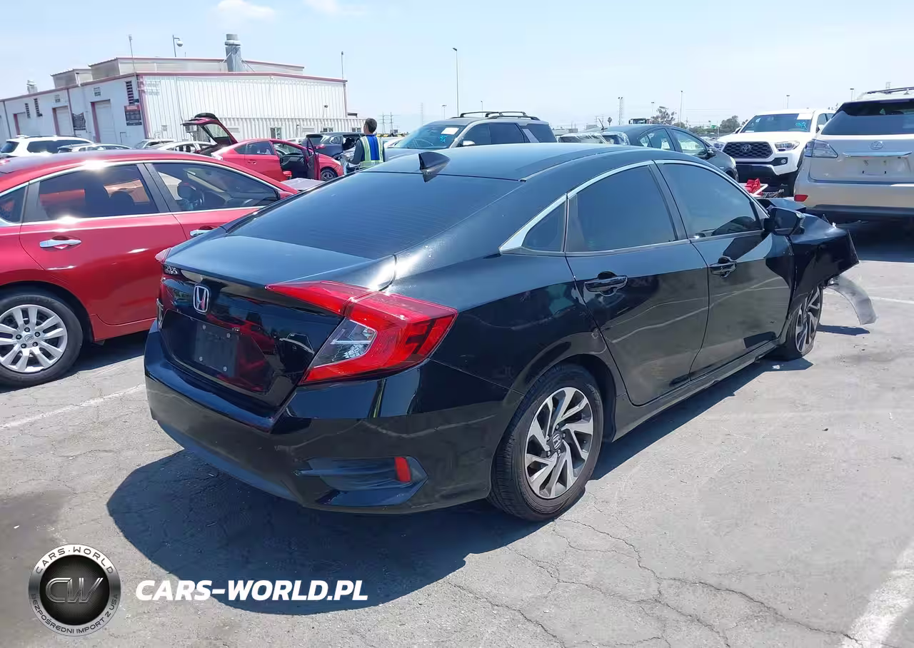 2018 Honda Civic Ex VIN:2HGFC2F79JH526563 - 4