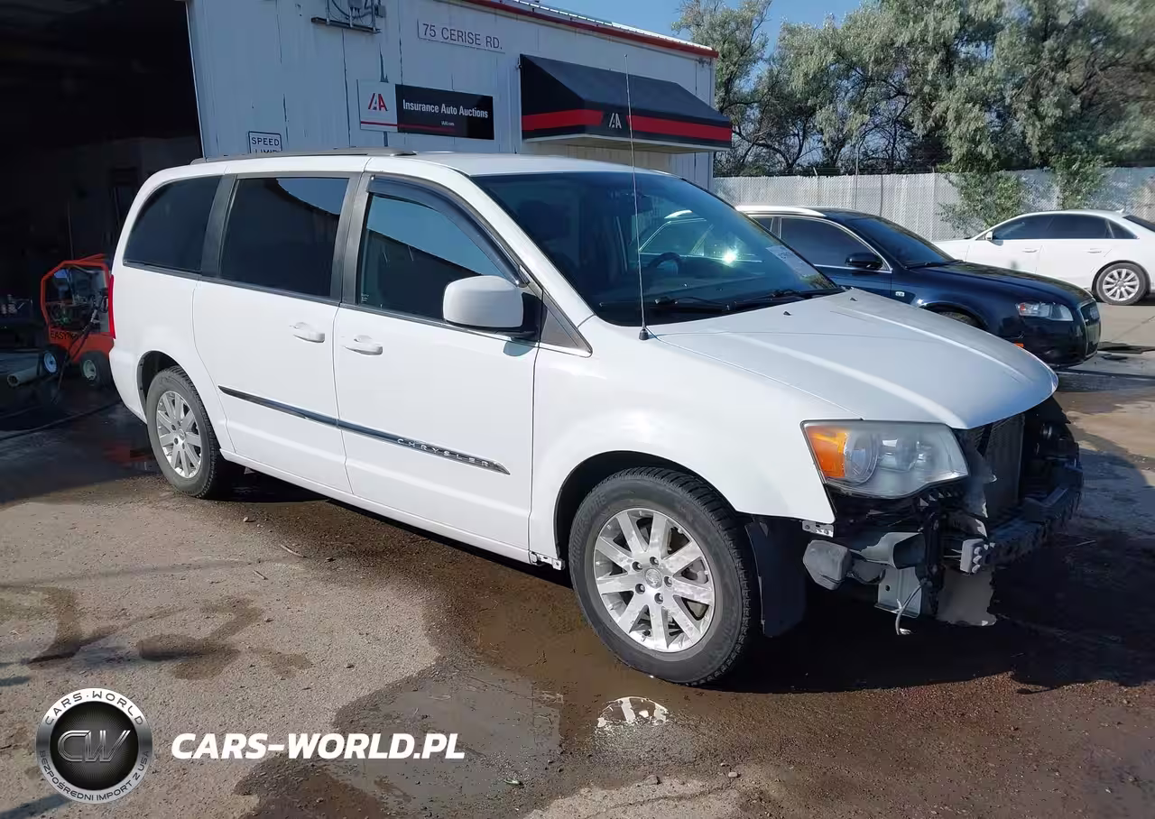 2014 Chrysler Town & Country Touring