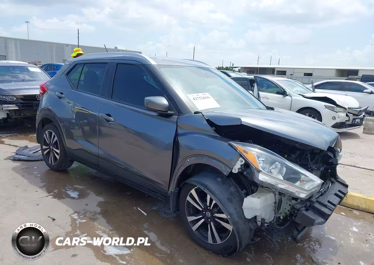 2020 Nissan Kicks Sv Xtronic Cvt