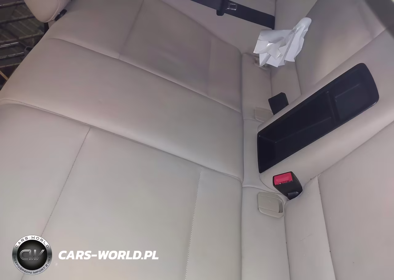 2011 BMW 135I VIN:WBAUC9C54BVM09867 - 8