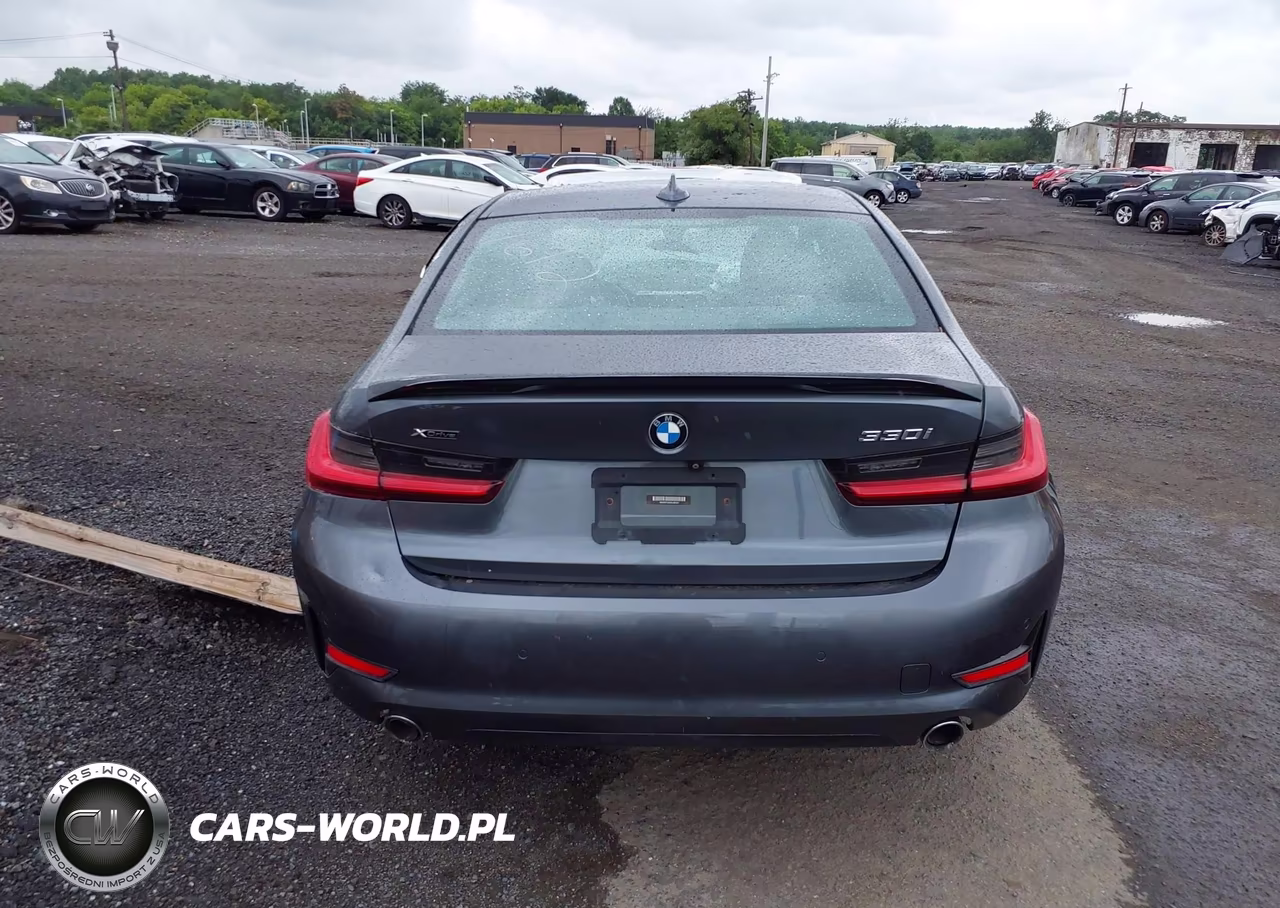 2019 BMW 330I xDrive VIN:WBA5R7C56KAJ85323 - 16