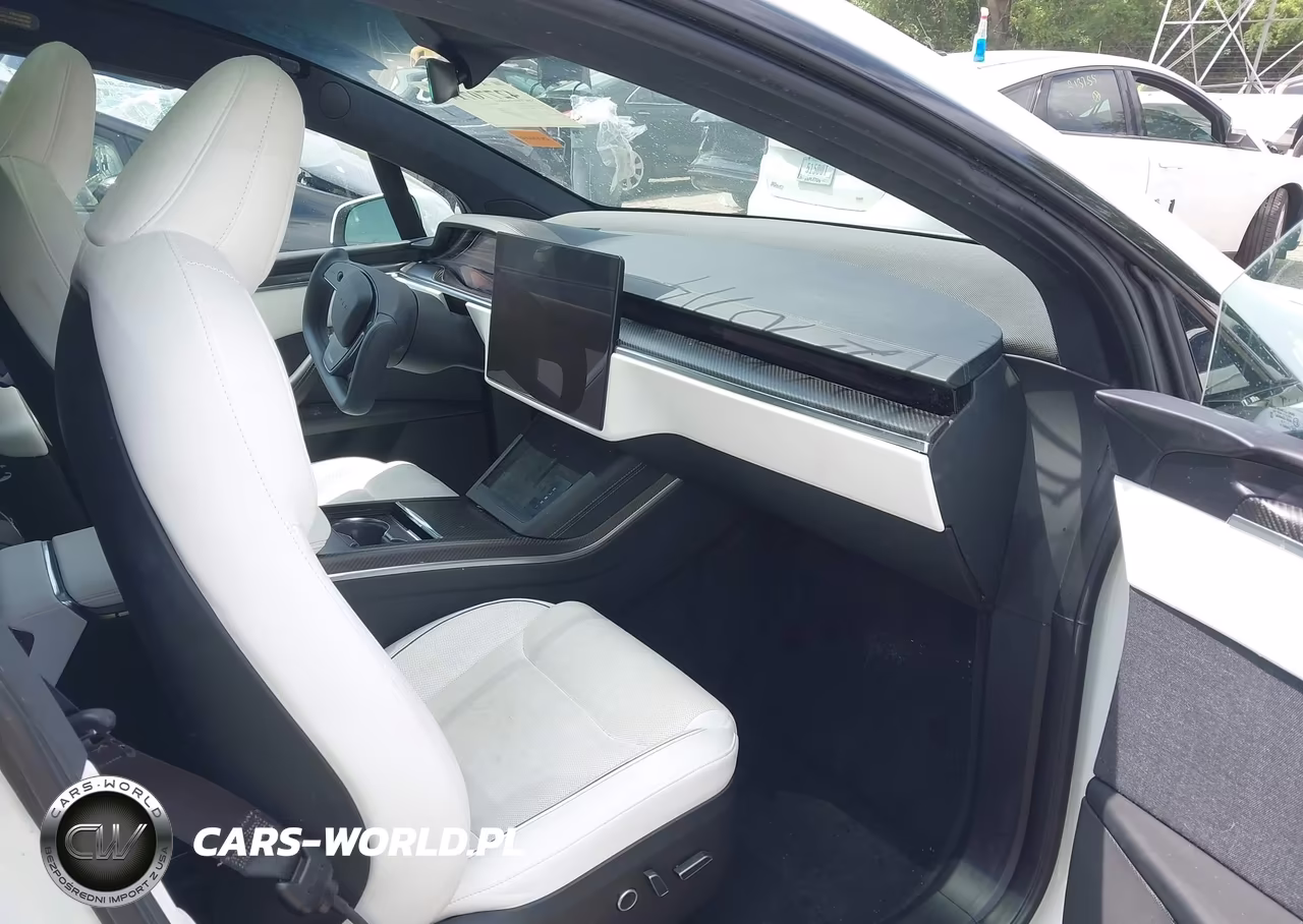 2022 Tesla Model X Plaid Tri Motor All-Wheel Drive VIN:7SAXCBE69NF356232 - 5