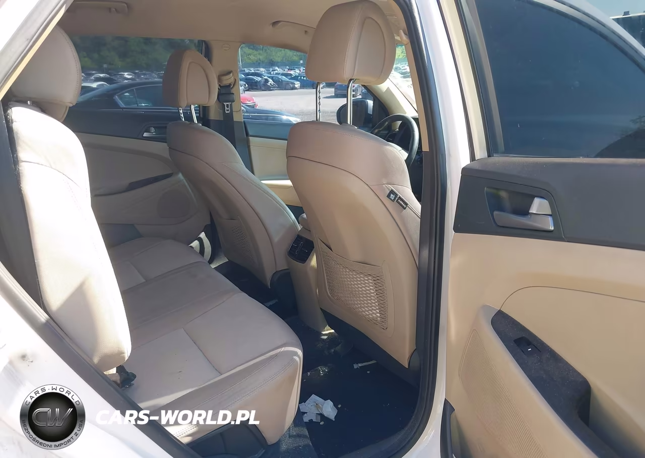 2017 Hyundai Tucson Sport VIN:KM8J3CA25HU330276 - 8