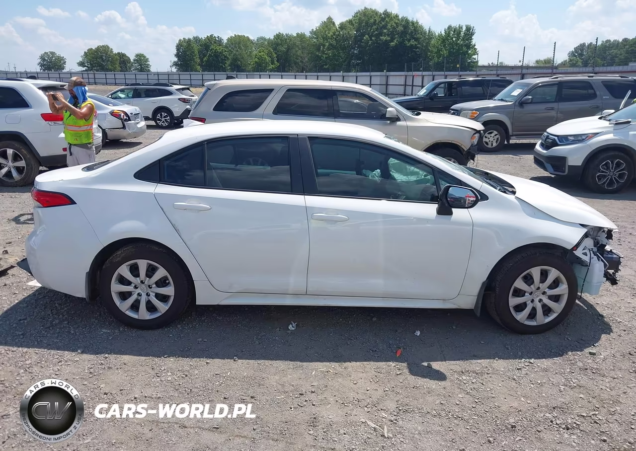 2025 Toyota Corolla Le VIN:5YFB4MDE8SP312196 - 13