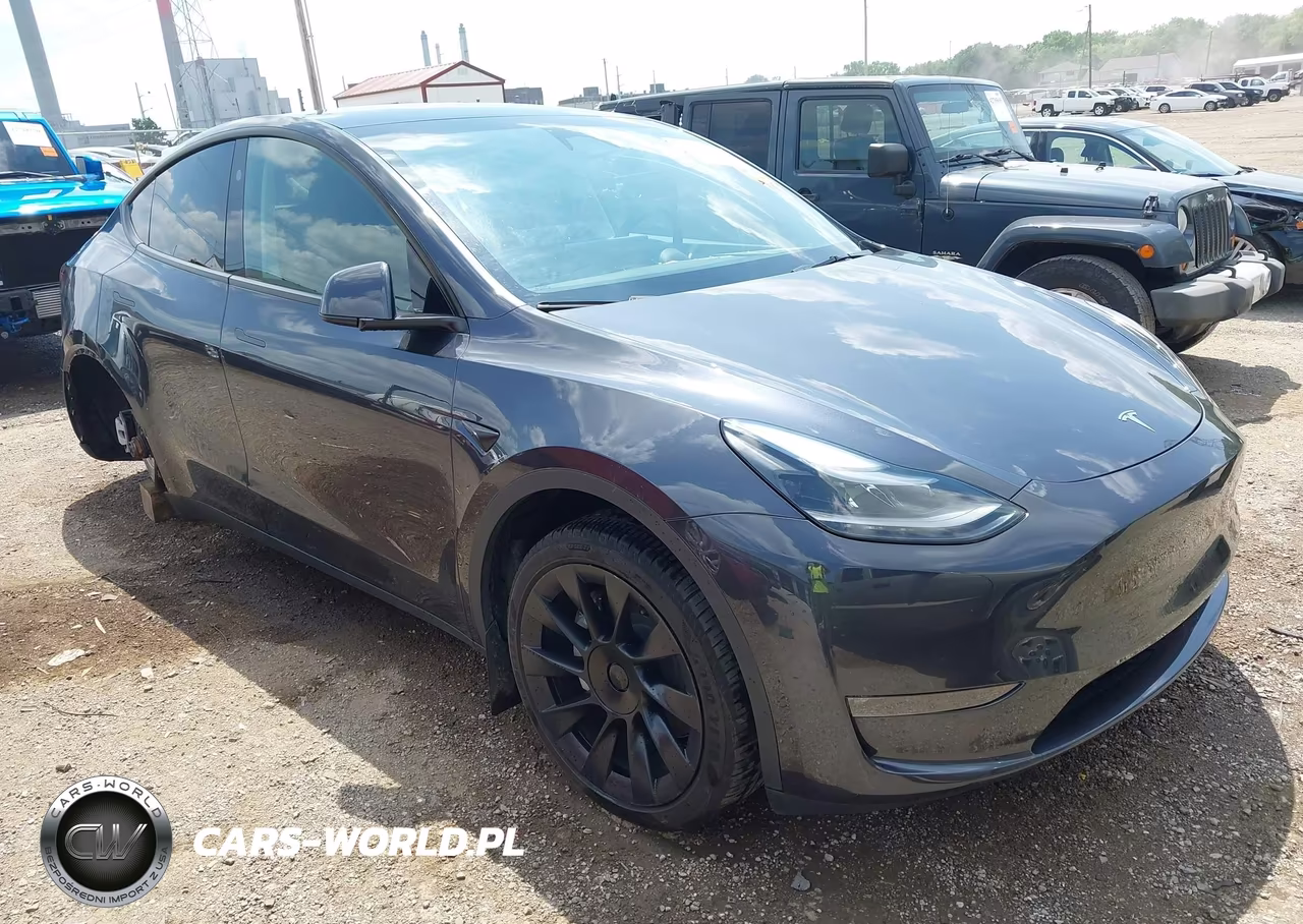 2024 Tesla Model Y Long Range Dual Motor All-Wheel Drive – zdjęcie 1 z 20