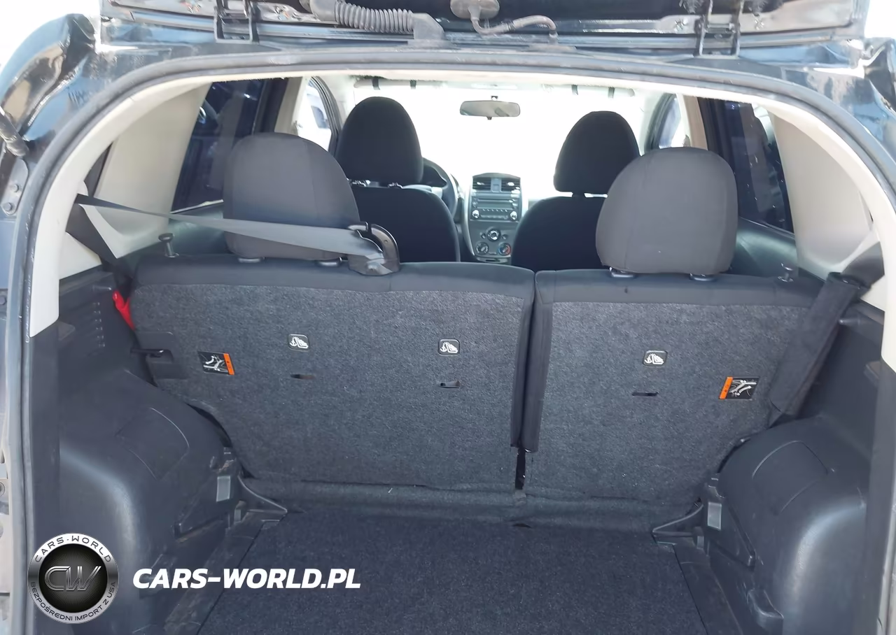 2015 Nissan Versa Note S Plus VIN:3N1CE2CP6FL435820 - 18