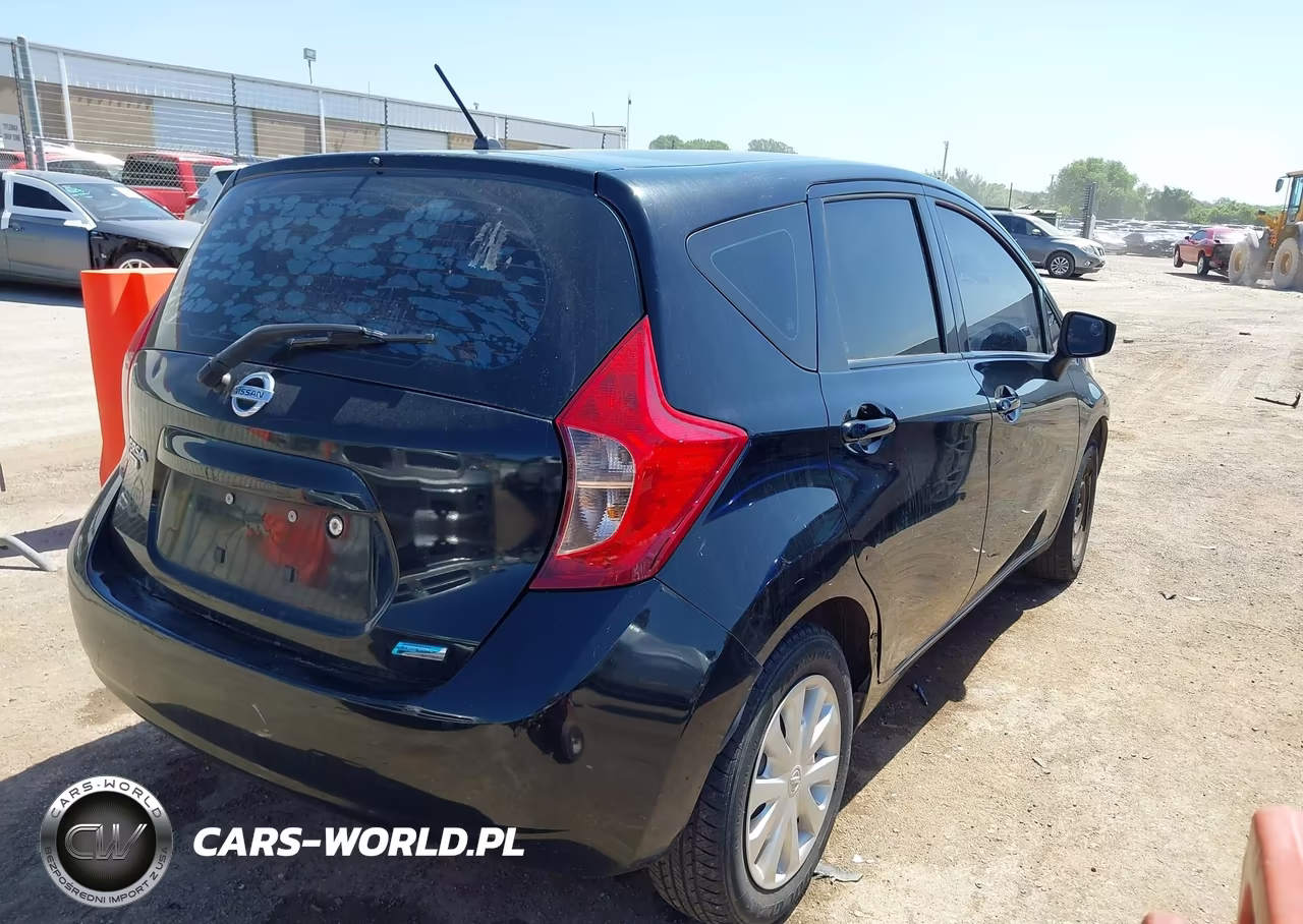 2015 Nissan Versa Note S Plus VIN:3N1CE2CP6FL435820 - 4