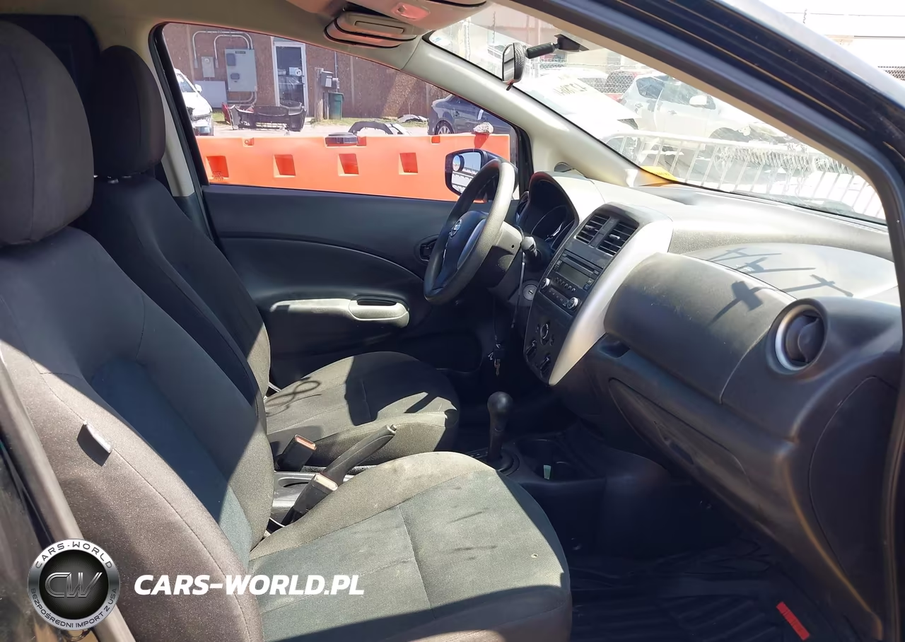 2015 Nissan Versa Note S Plus VIN:3N1CE2CP6FL435820 - 5