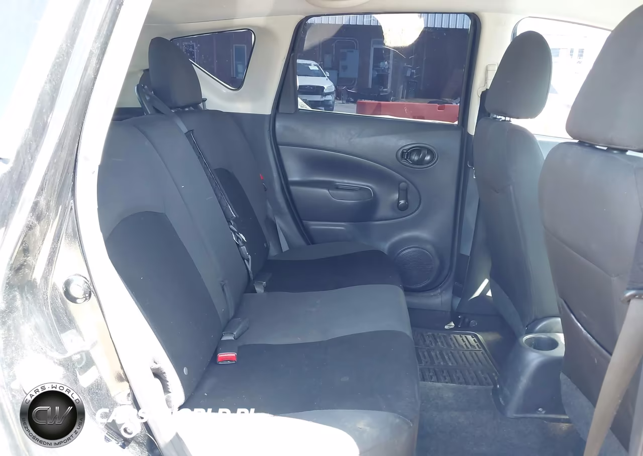 2015 Nissan Versa Note S Plus VIN:3N1CE2CP6FL435820 - 8