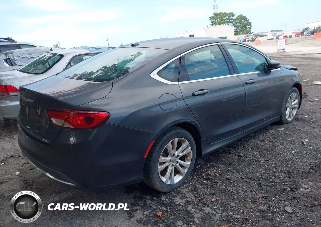 2015 Chrysler 200 Limited VIN:1C3CCCAB1FN671070 - 4