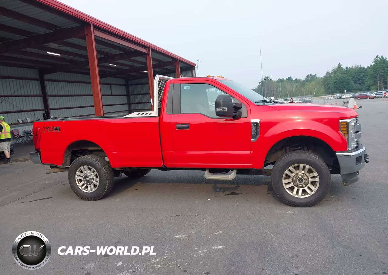 2018 Ford F-350 Xlt VIN:1FTRF3B68JEB87176 - 13