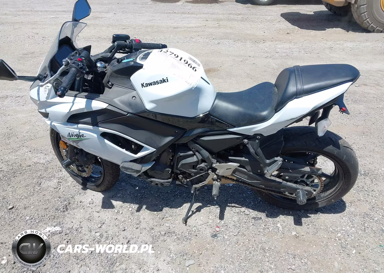 2020 Kawasaki Ex650 M VIN:ML5EXEM10LDA03914 - 13