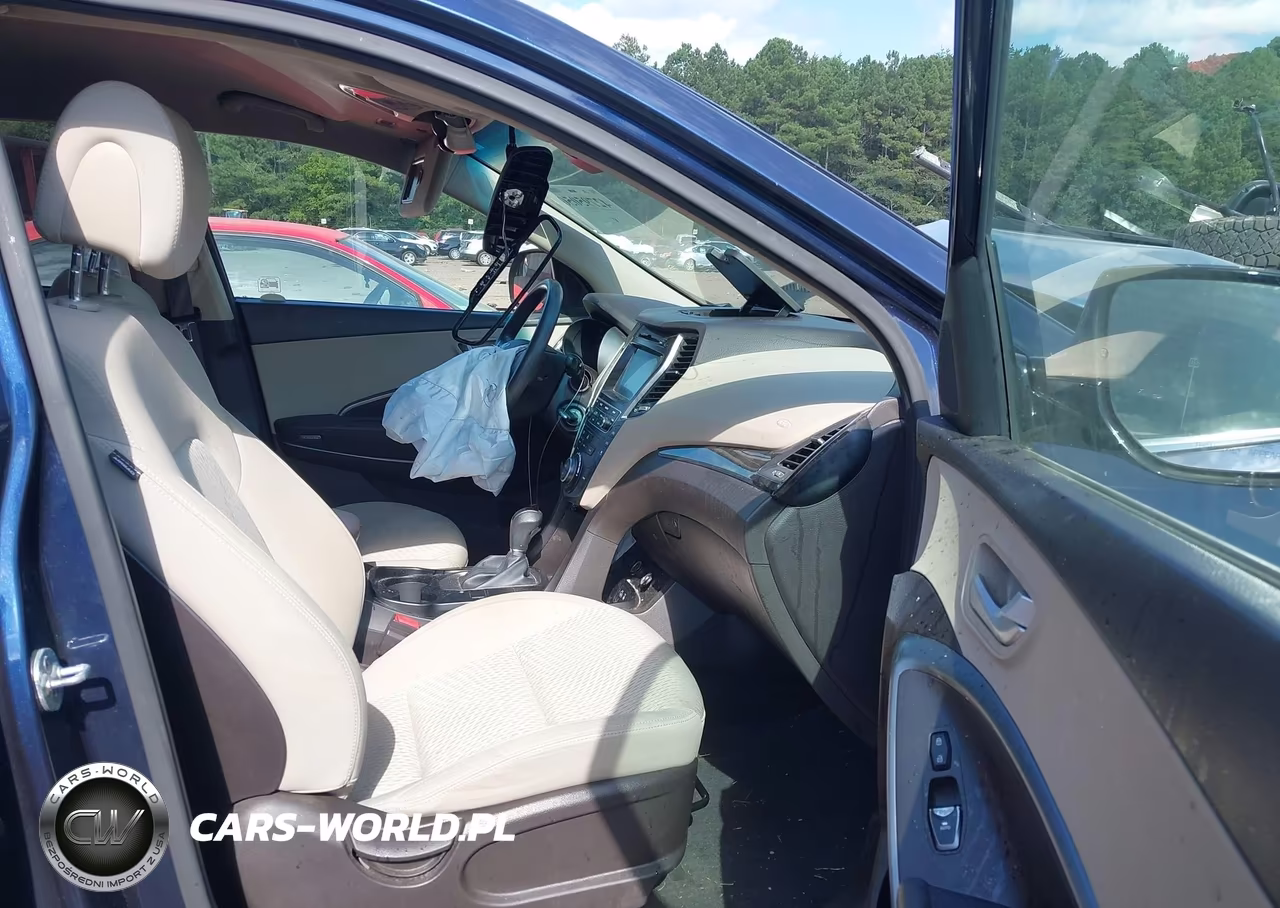 2018 Hyundai Santa Fe Se VIN:KM8SM4HFXJU258853 - 5