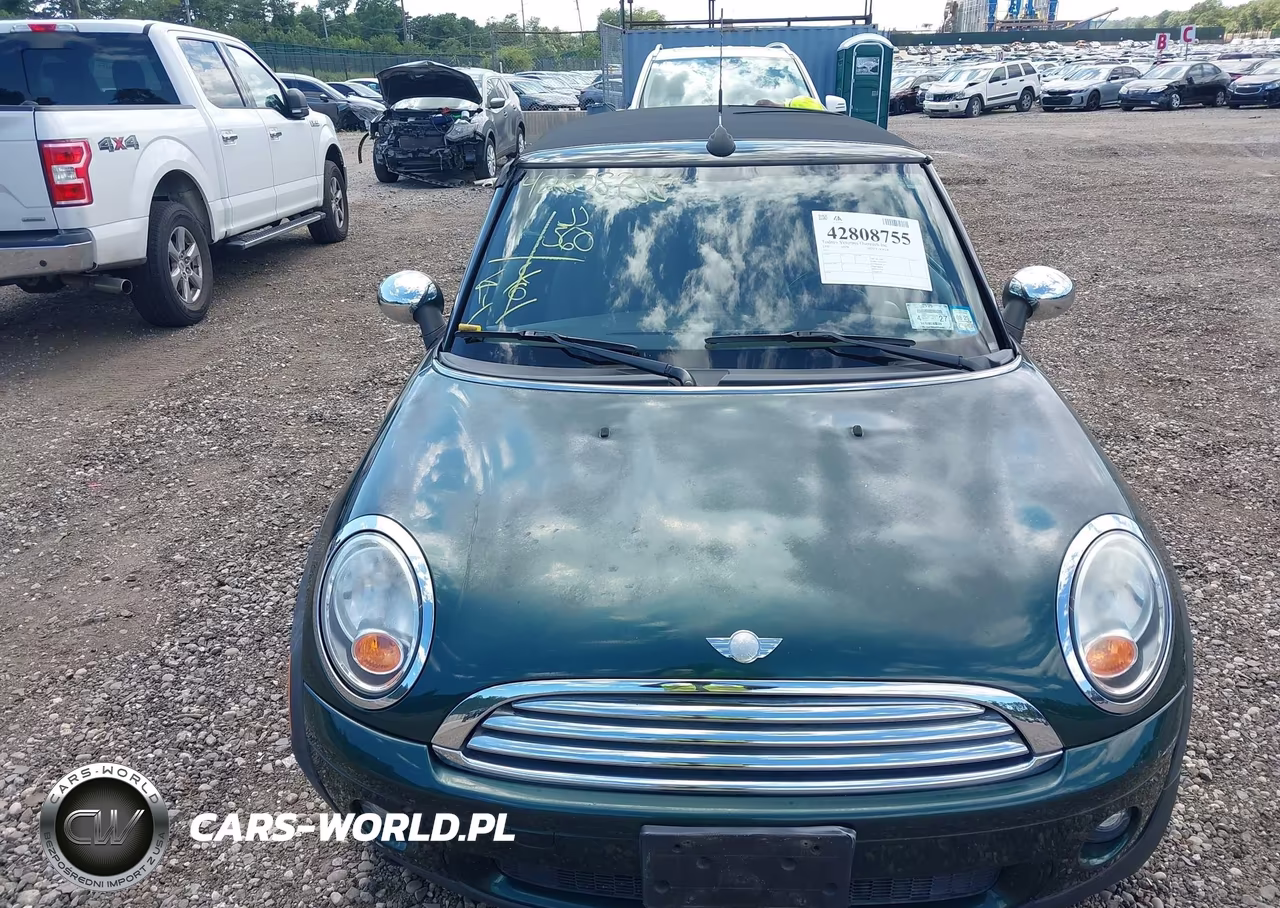 2009 Mini Cooper VIN:WMWMR33549TU95246 - 12
