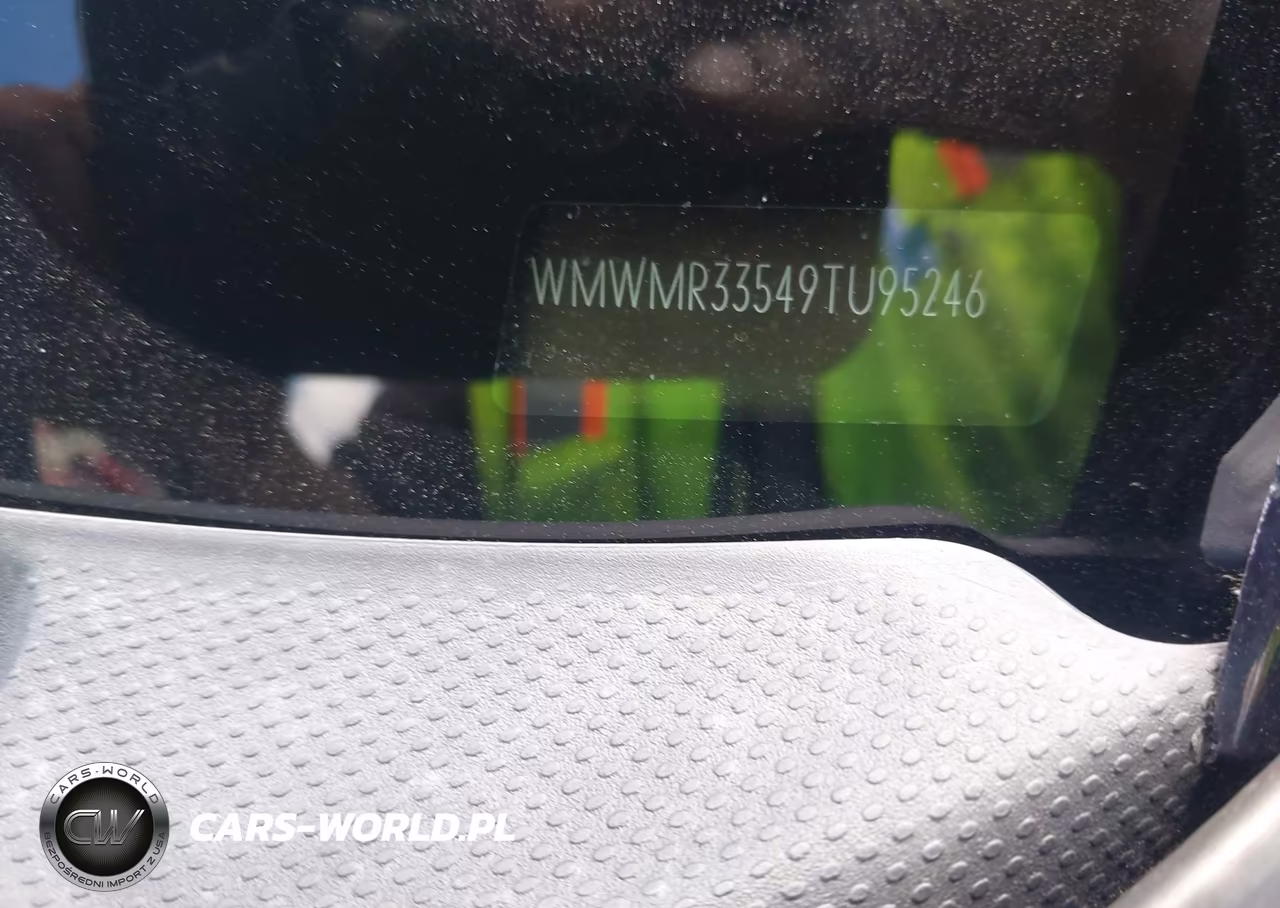 2009 Mini Cooper VIN:WMWMR33549TU95246 - 17