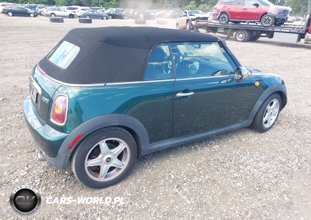2009 Mini Cooper VIN:WMWMR33549TU95246 - 4