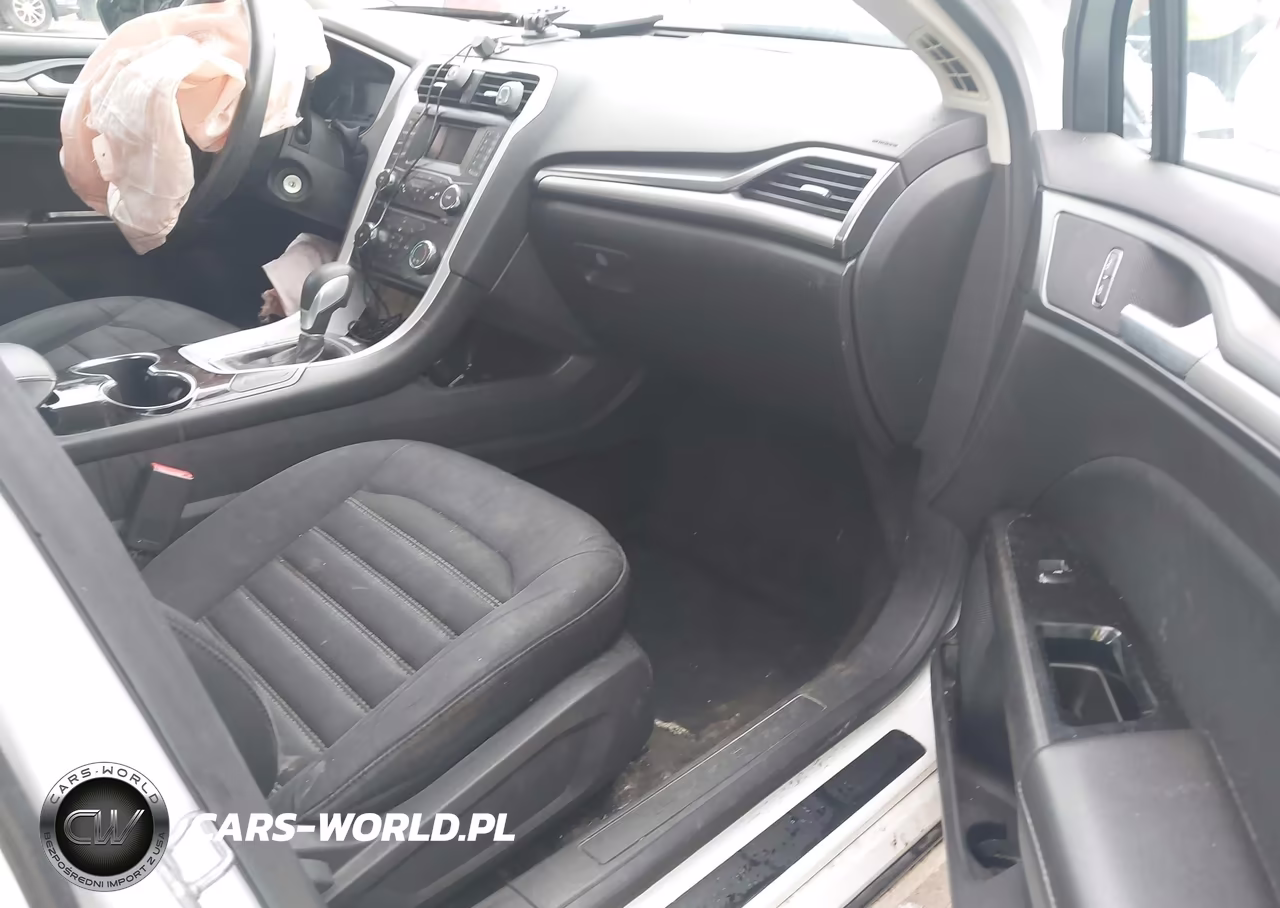 2014 Ford Fusion Se VIN:1FA6P0H7XE5376390 - 5