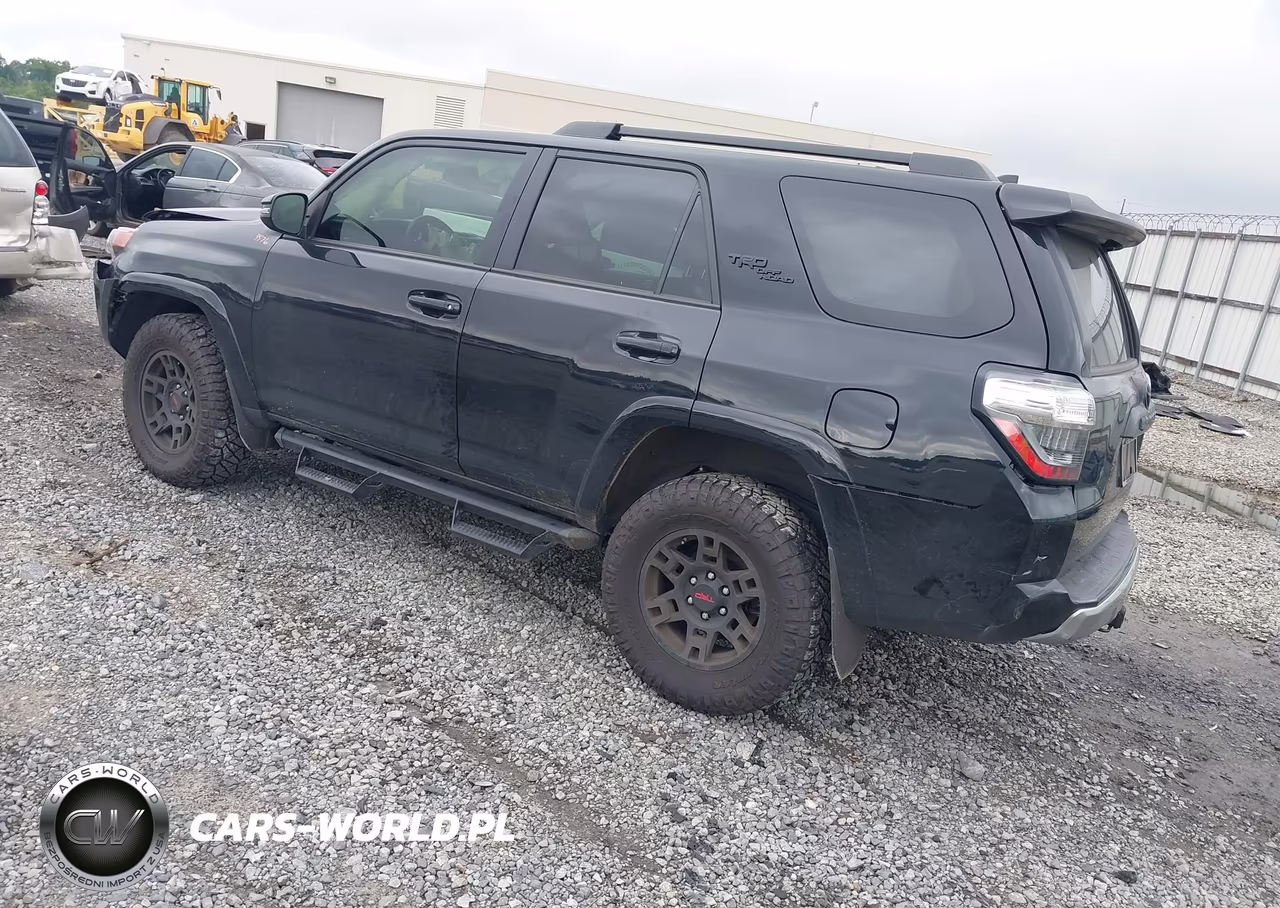 2024 Toyota 4Runner Trd Off Road Premium VIN:JTERU5JR8R6247908 - 3