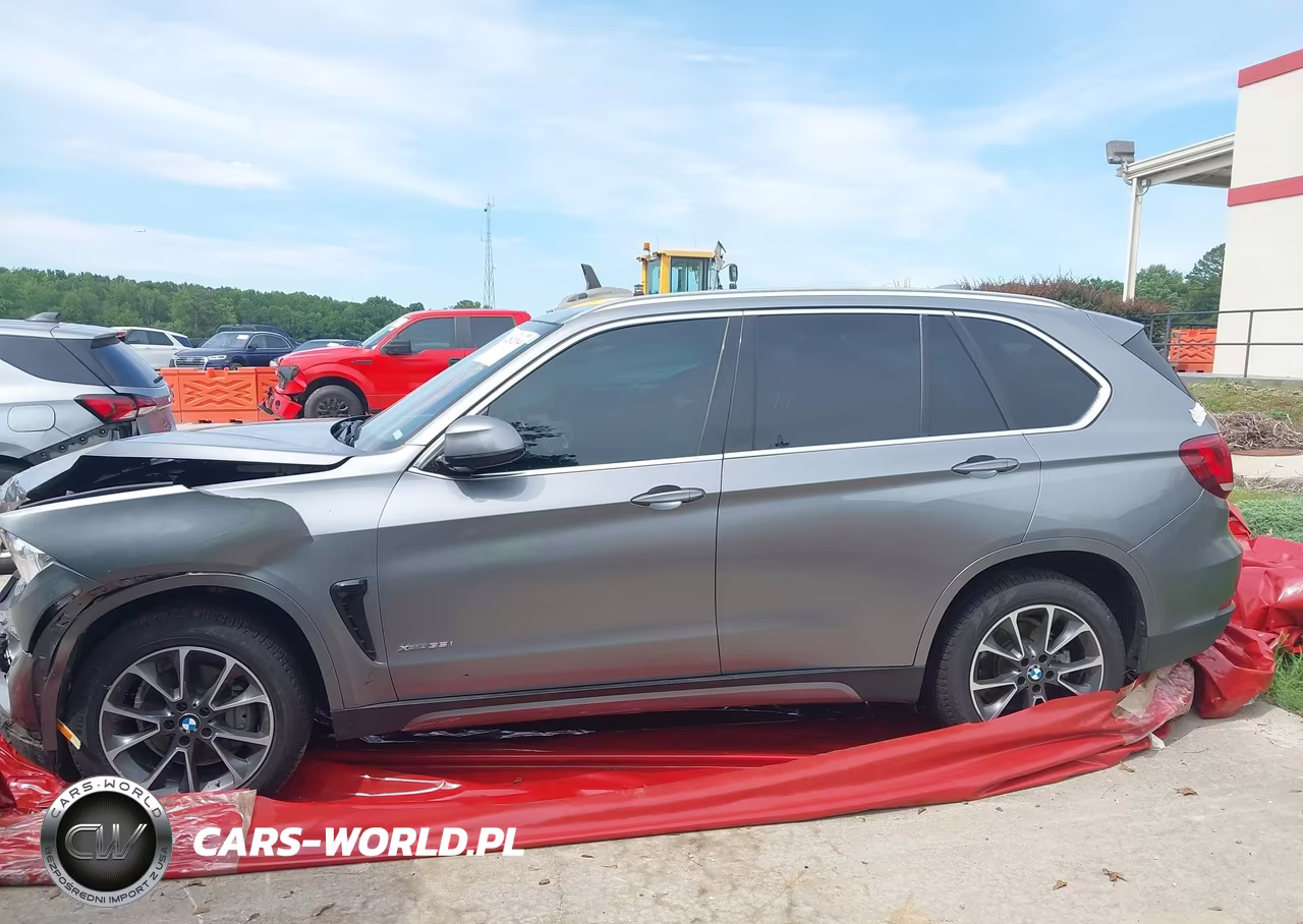 2017 BMW X5 xDrive35I VIN:5UXKR0C56H0V67202 - 14
