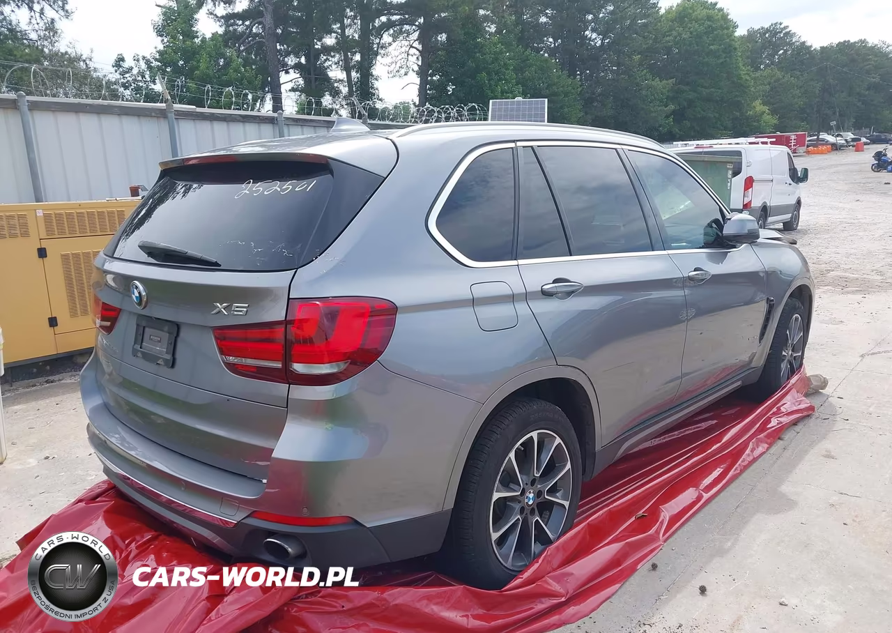 2017 BMW X5 xDrive35I VIN:5UXKR0C56H0V67202 - 4