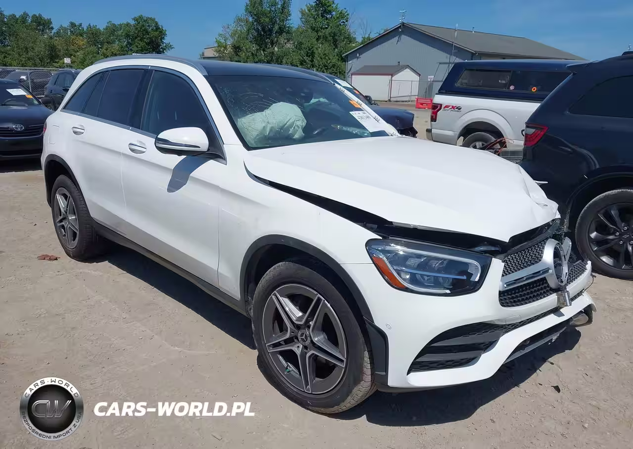MERCEDES-BENZ