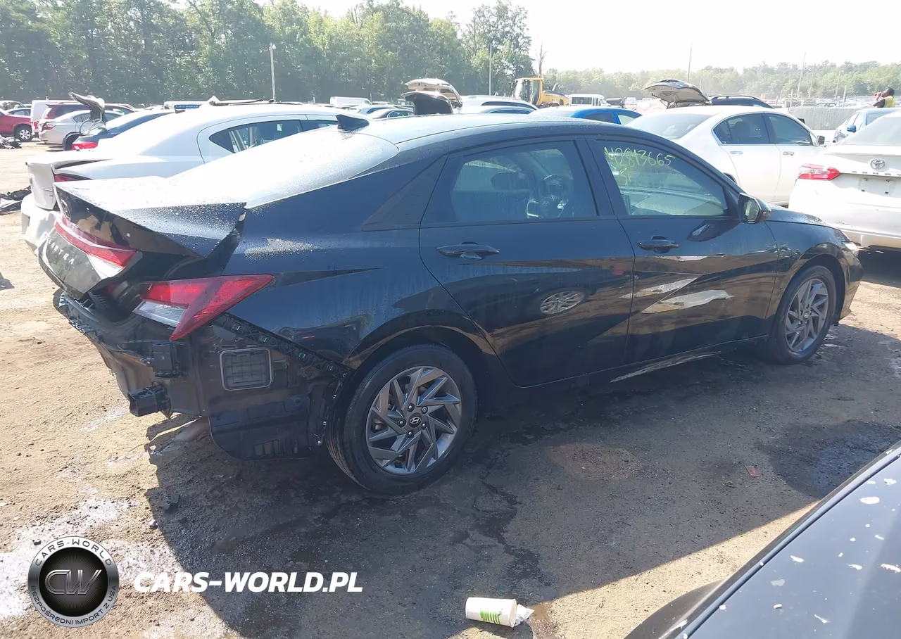 2024 Hyundai Elantra Sel VIN:KMHLM4DG8RU755074 - 4