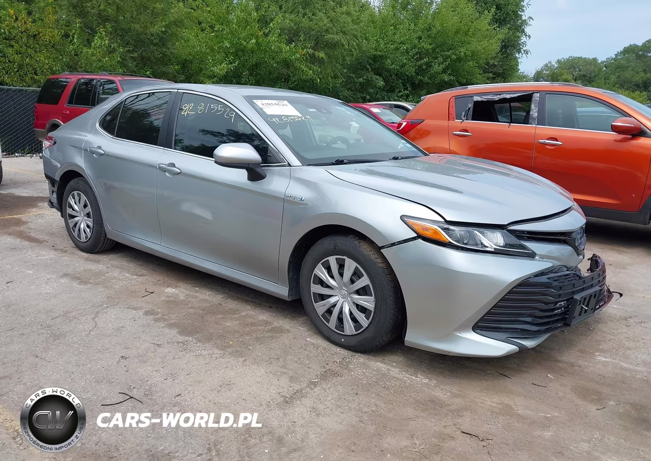 2020 Toyota Camry Le Hybrid