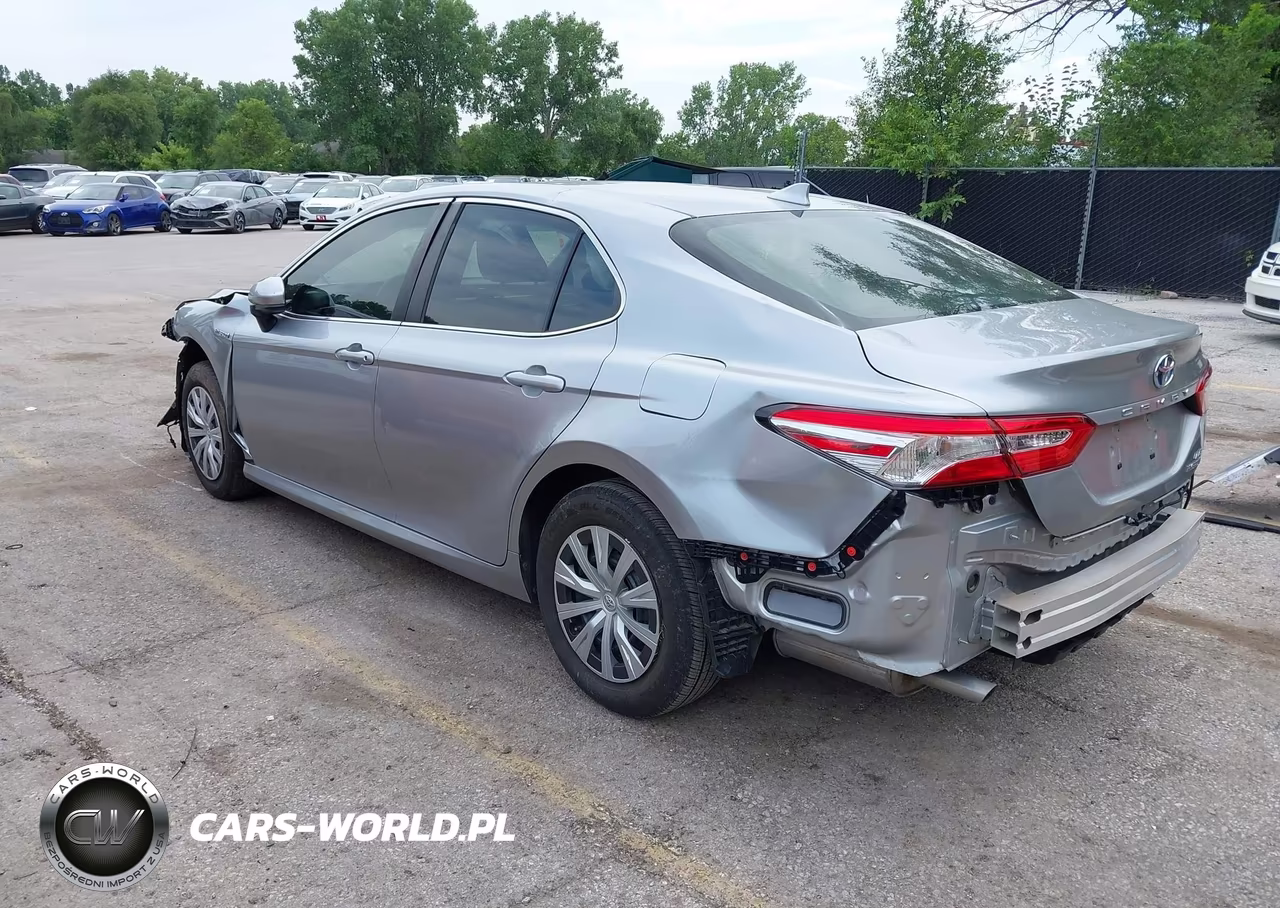 2020 Toyota Camry Le Hybrid VIN:4T1C31AKXLU523870 - 3