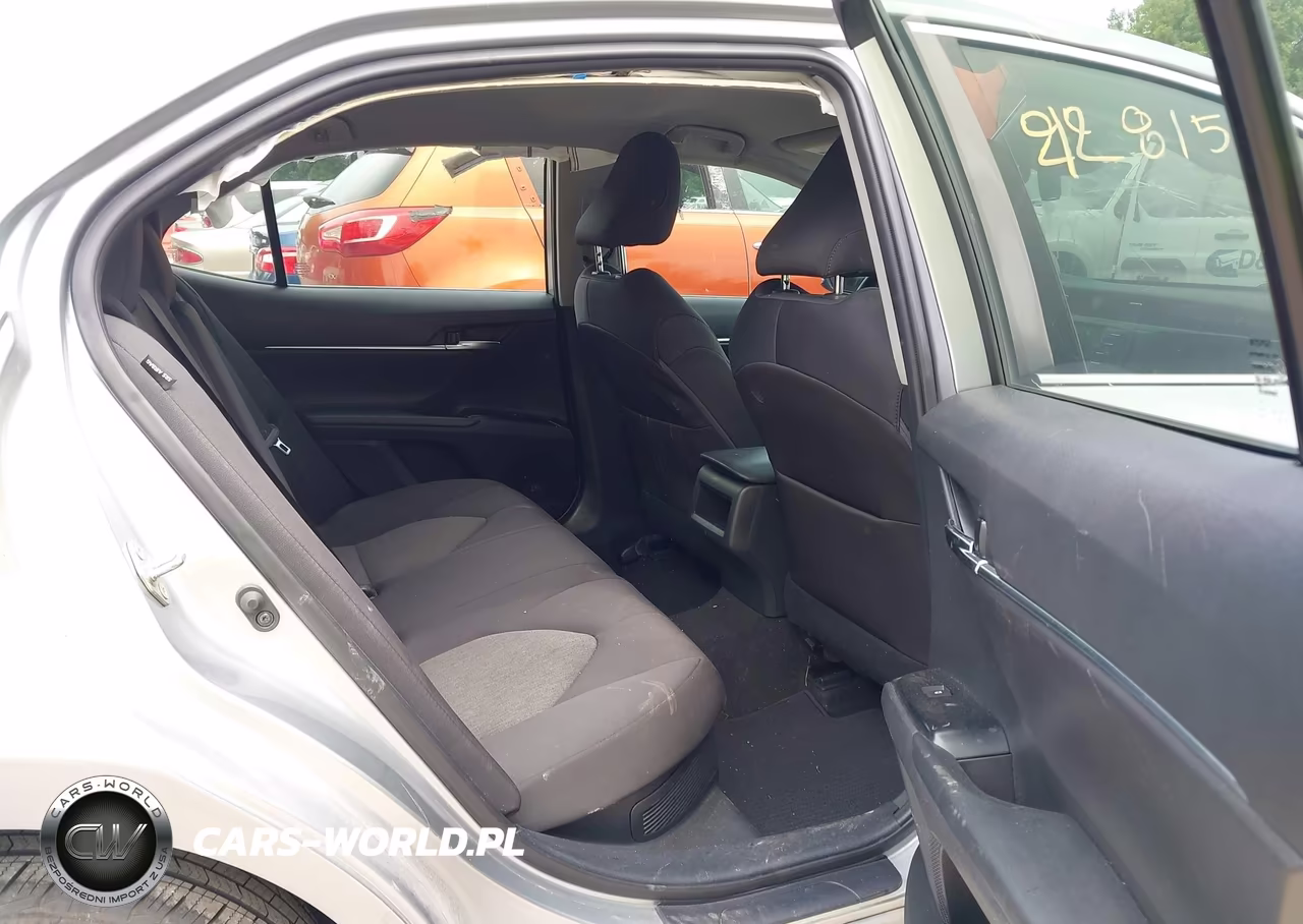 2020 Toyota Camry Le Hybrid VIN:4T1C31AKXLU523870 - 8