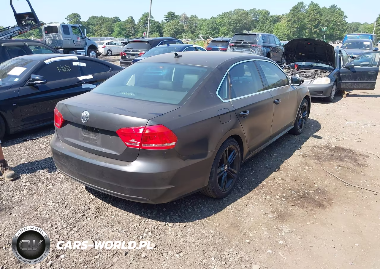 2014 Volkswagen Passat 1.8T Se VIN:1VWBT7A33EC086800 - 4