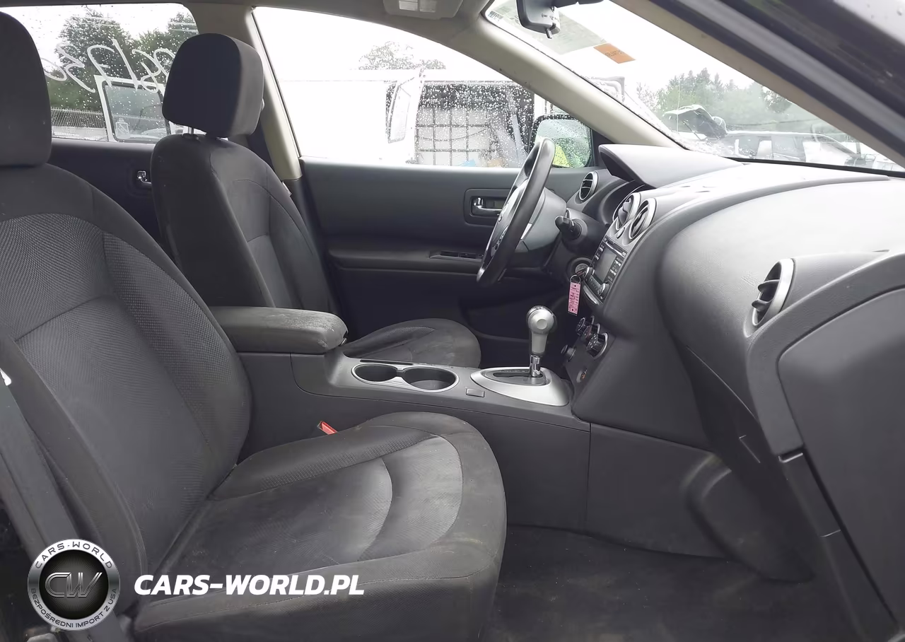 2015 Nissan Rogue Select S VIN:JN8AS5MV7FW760941 - 5