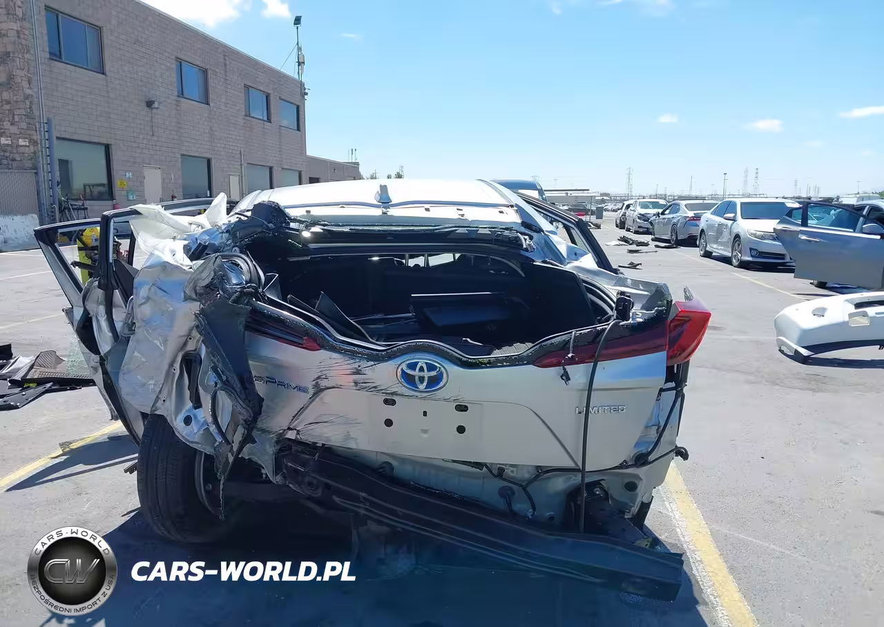 2021 Toyota Prius Prime Limited VIN:JTDKAMFP8M3195089 - 16