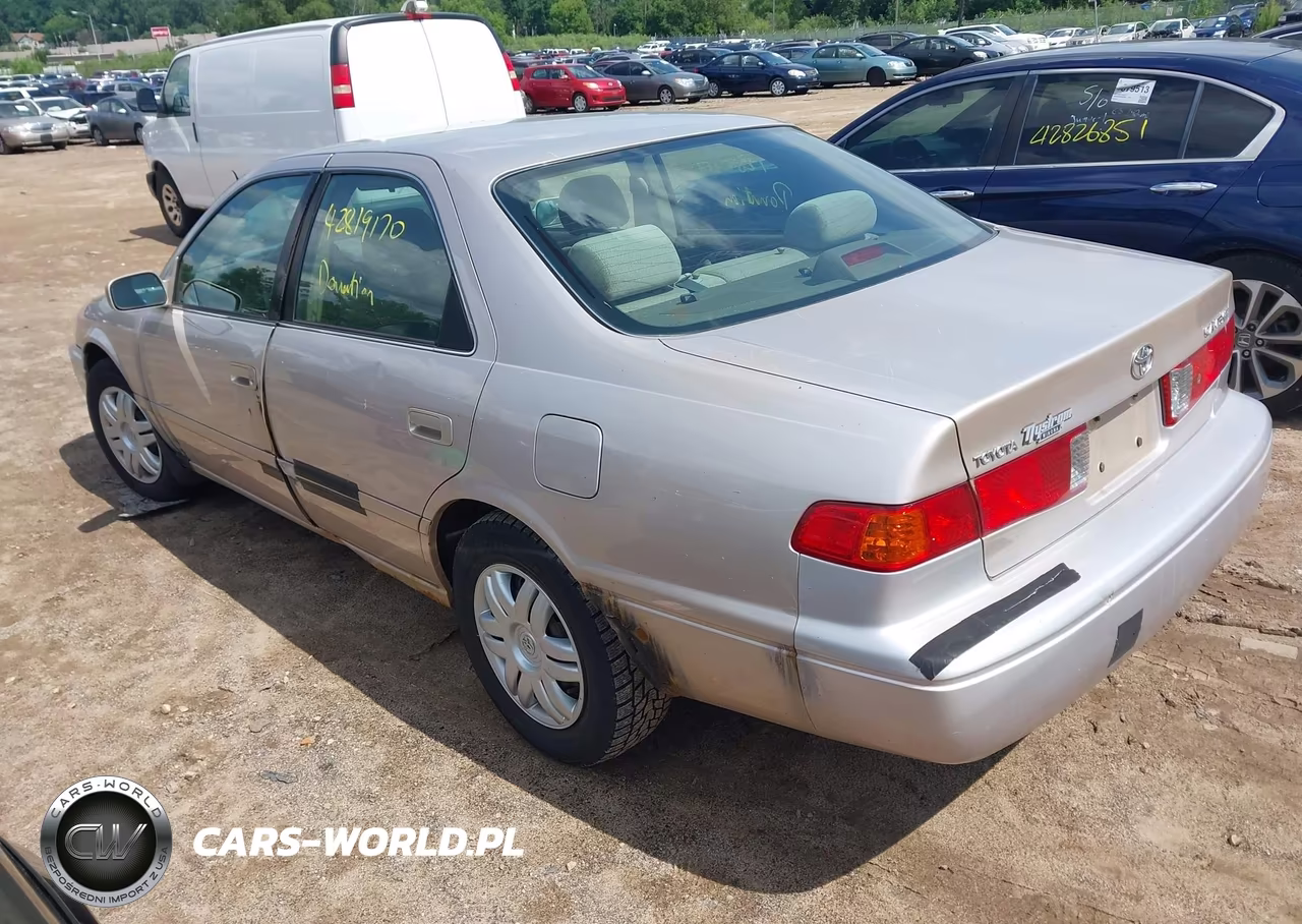 2001 Toyota Camry Le VIN:4T1BG22K51U029952 - 3