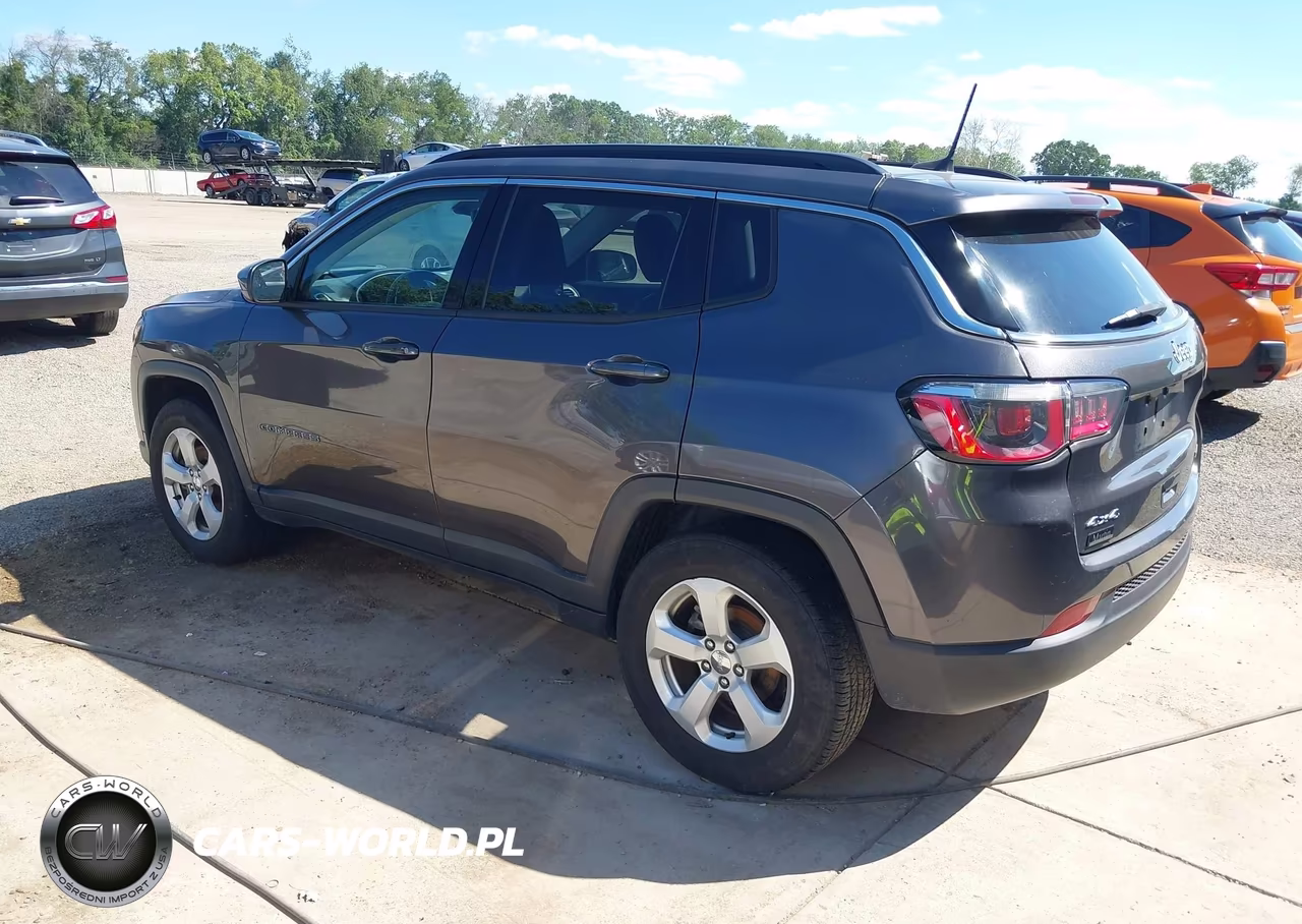 2020 Jeep Compass Latitude 4X4 VIN:3C4NJDBB0LT163828 - 3