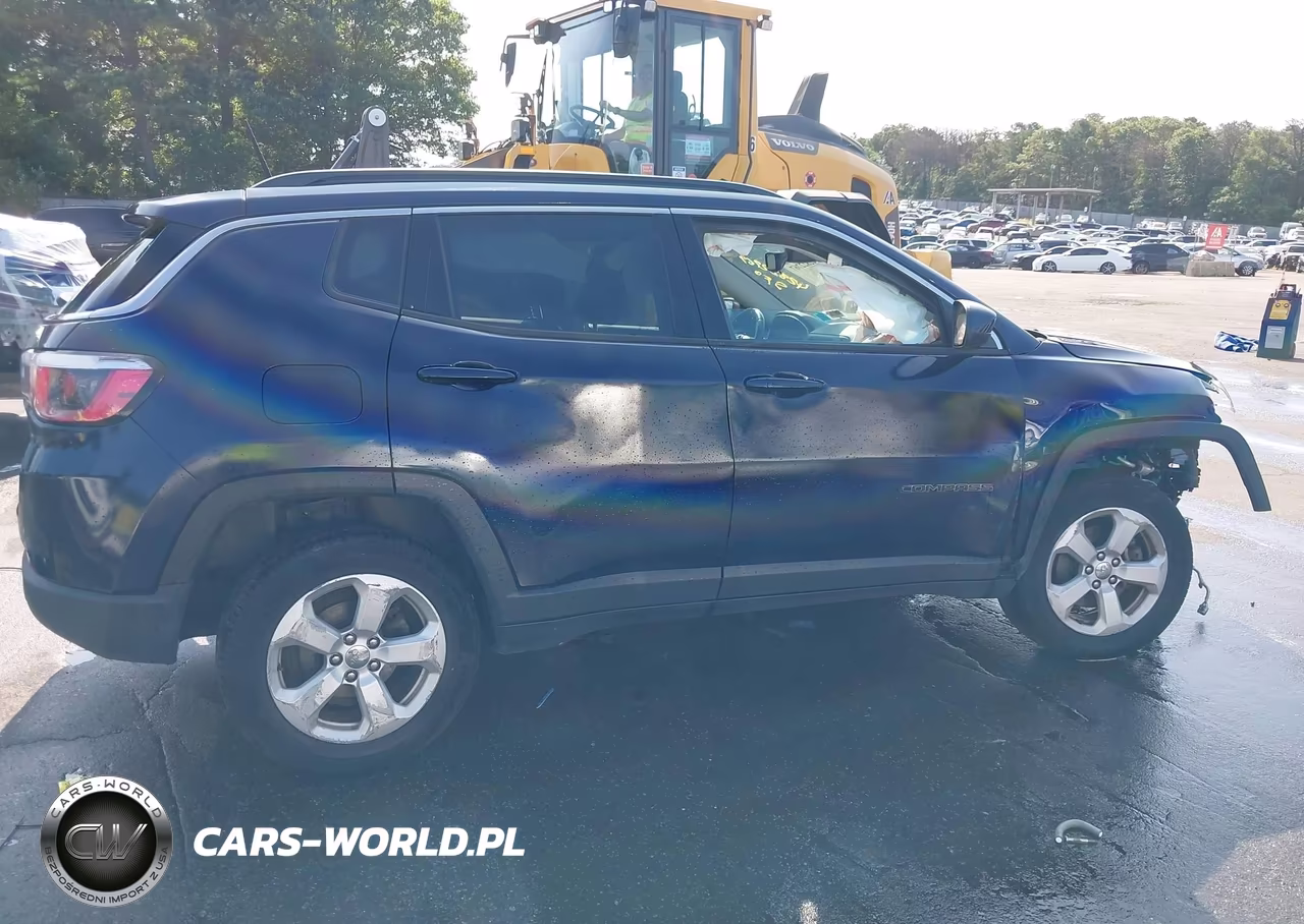 2018 Jeep Compass Latitude 4X4 VIN:3C4NJDBB6JT265938 - 14