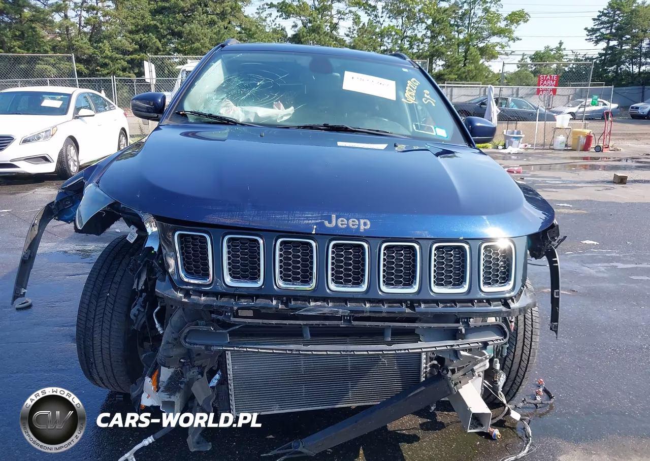 2018 Jeep Compass Latitude 4X4 VIN:3C4NJDBB6JT265938 - 6