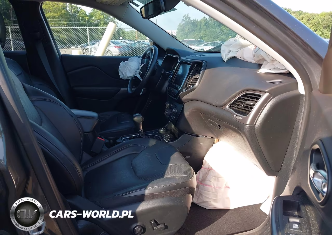 2019 Jeep Cherokee Limited 4X4 VIN:1C4PJMDX5KD386940 - 5