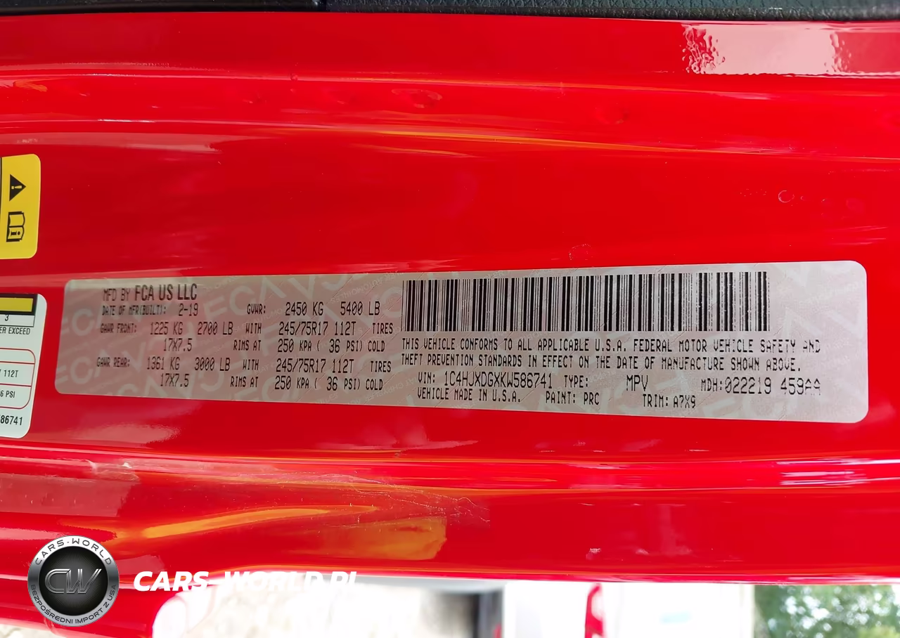 2019 Jeep Wrangler Unlimited Sport S 4X4 VIN:1C4HJXDGXKW586741 - 9