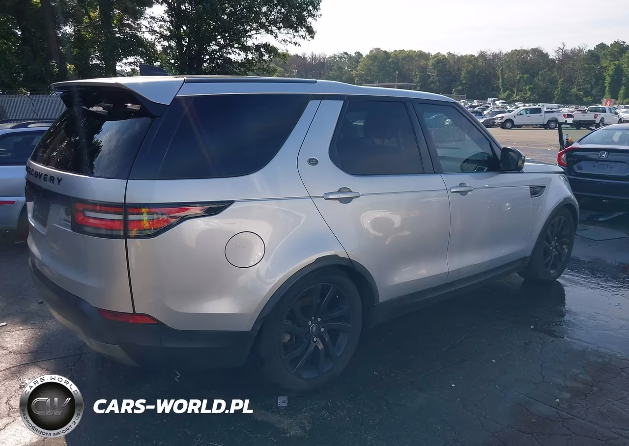 2017 Land Rover Discovery Hse VIN:SALRRBBV6HA042270 - 4